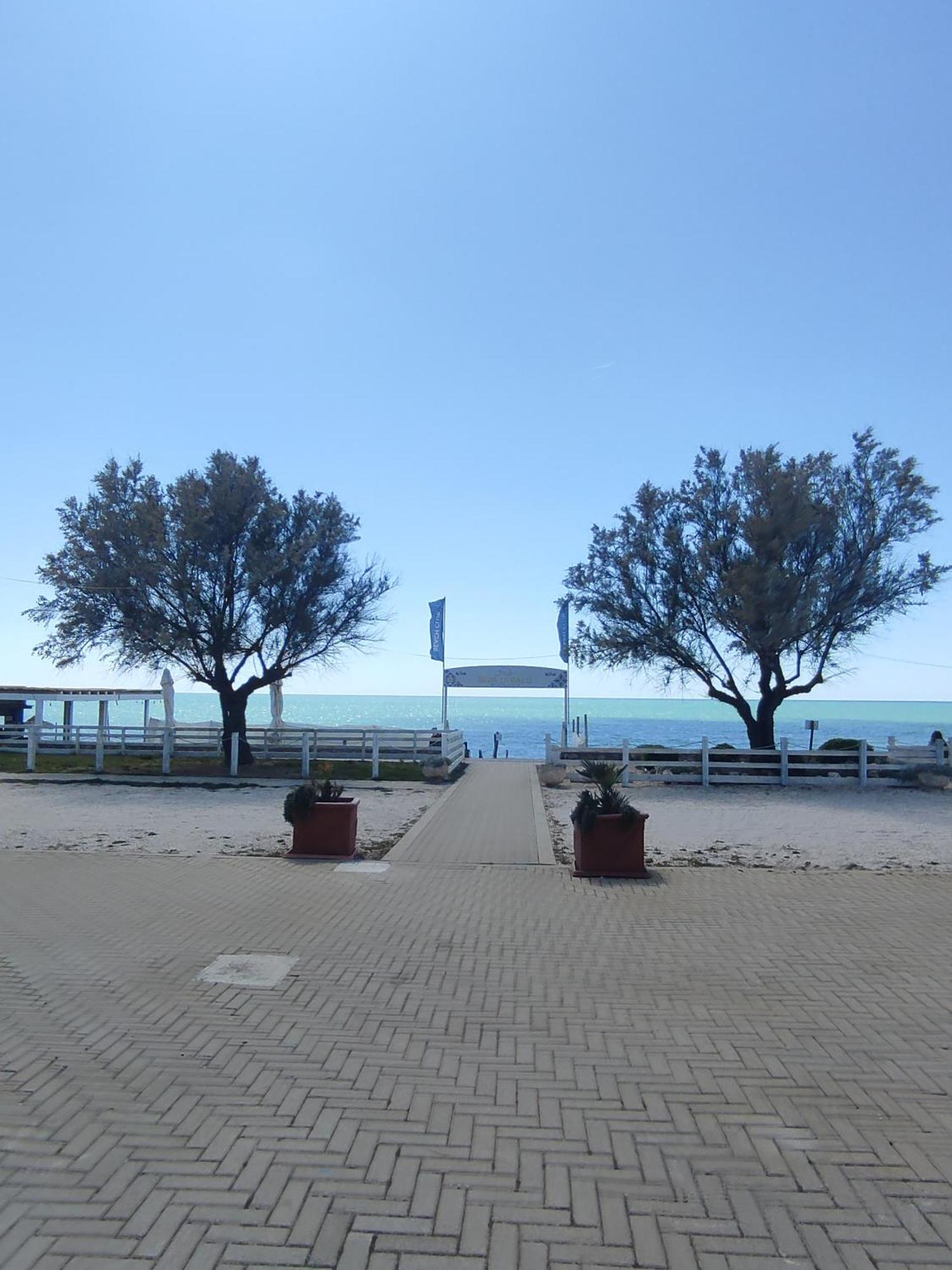 Riva Di Palo Resort Ladispoli Exterior foto
